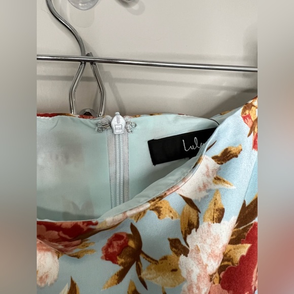 NWT - Lulu’s high-low, light blue with floral print maxi skirt. NEW! - Picture 9 of 11